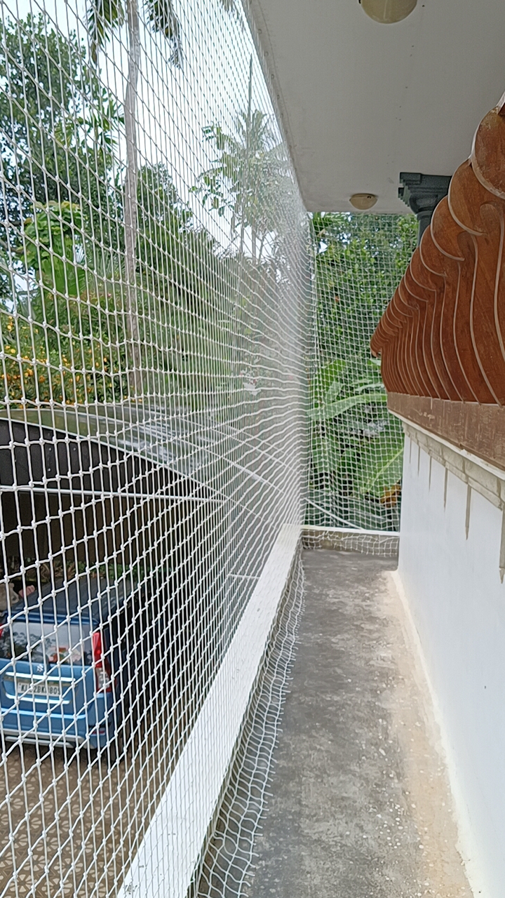 Duct area safety netting